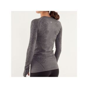 Lululemon Swiftly Tech Long Sleeve Performance Top - Gray lace print size 6